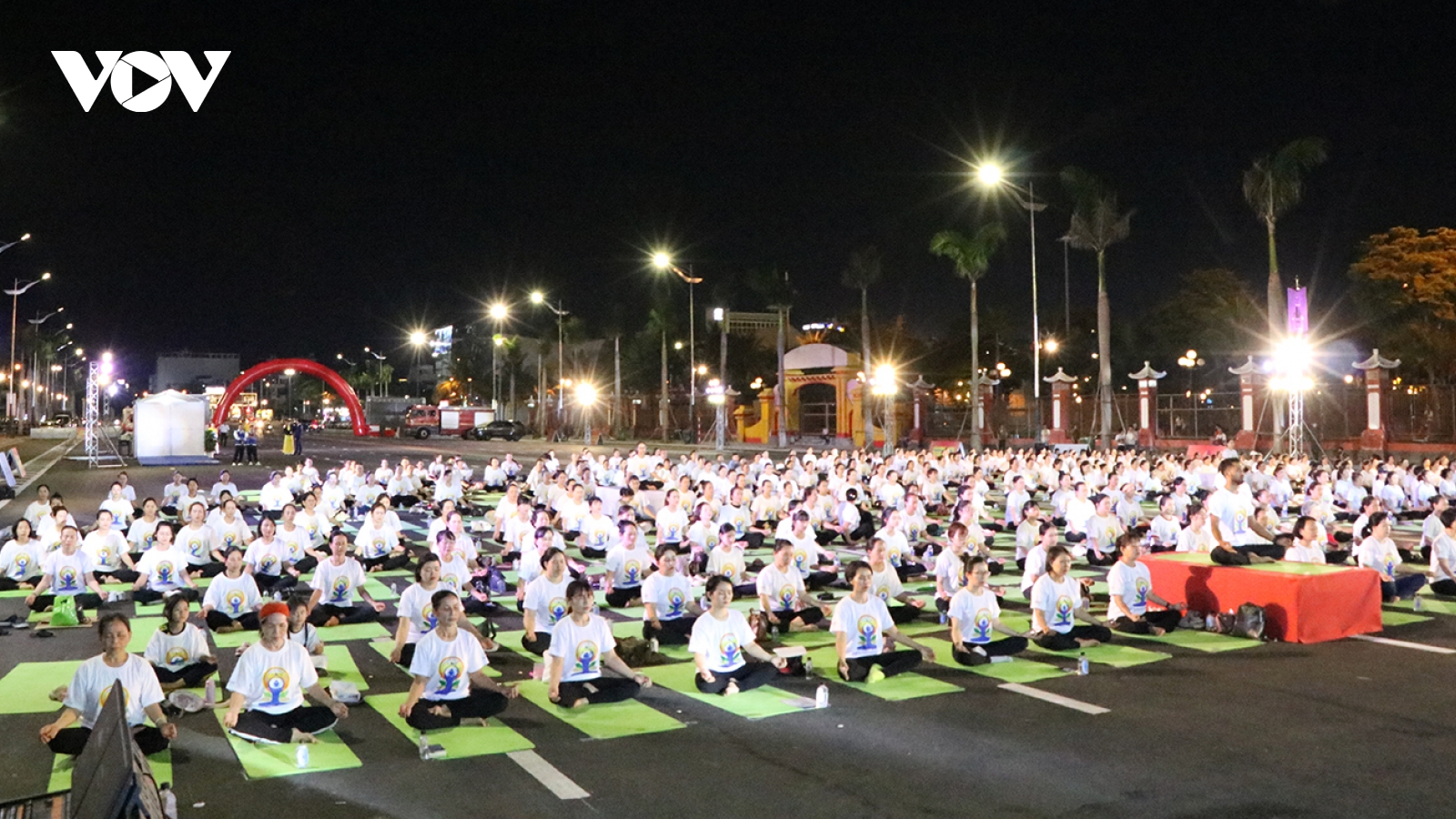Đà Nẵng: Hơn 1.000 người đồng diễn “Yoga - Vì một thế giới hoà bình và hữu nghị”